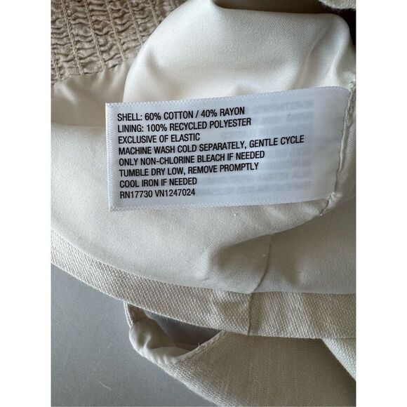 A new day small cropped button up cream cottage - Picture 8 of 8